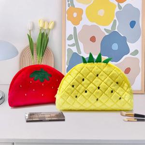 Custom Cheap Wholesale Fruit Strawberry Series Cosmetic Bag Portable Travel Bag